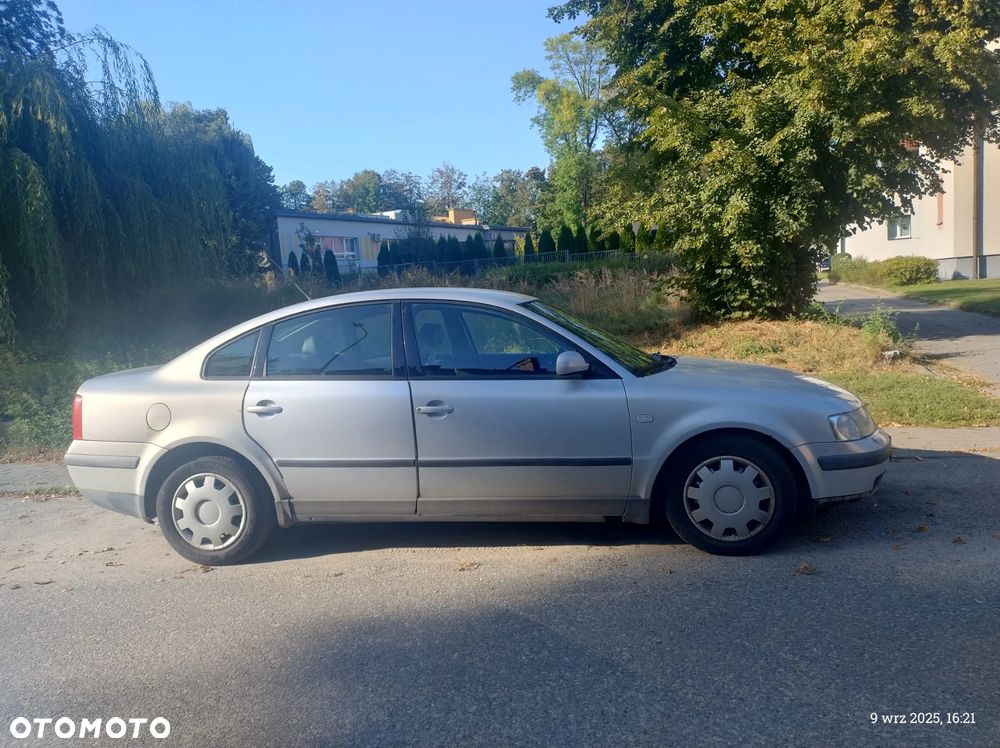 Volkswagen Passat - 3