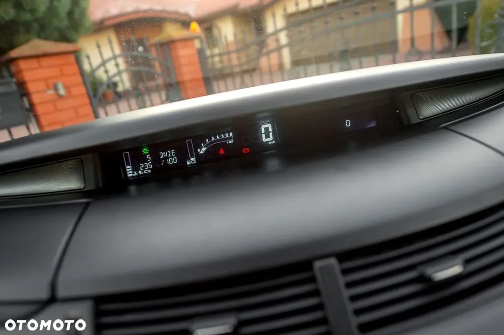 Renault Espace 2.0 Dynamique - 25