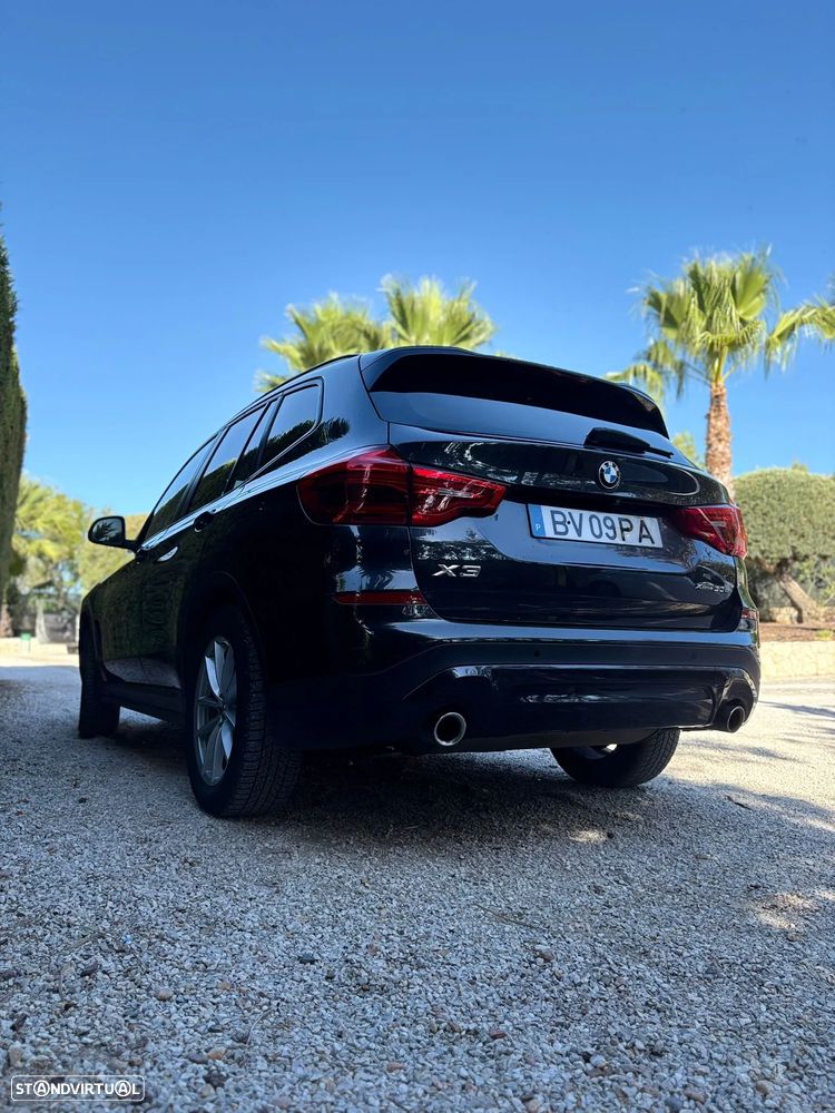 BMW X3 30 e xDrive Line Luxury - 4
