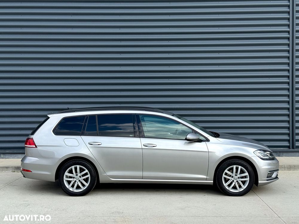 Volkswagen Golf 1.6 TDI Highline - 11