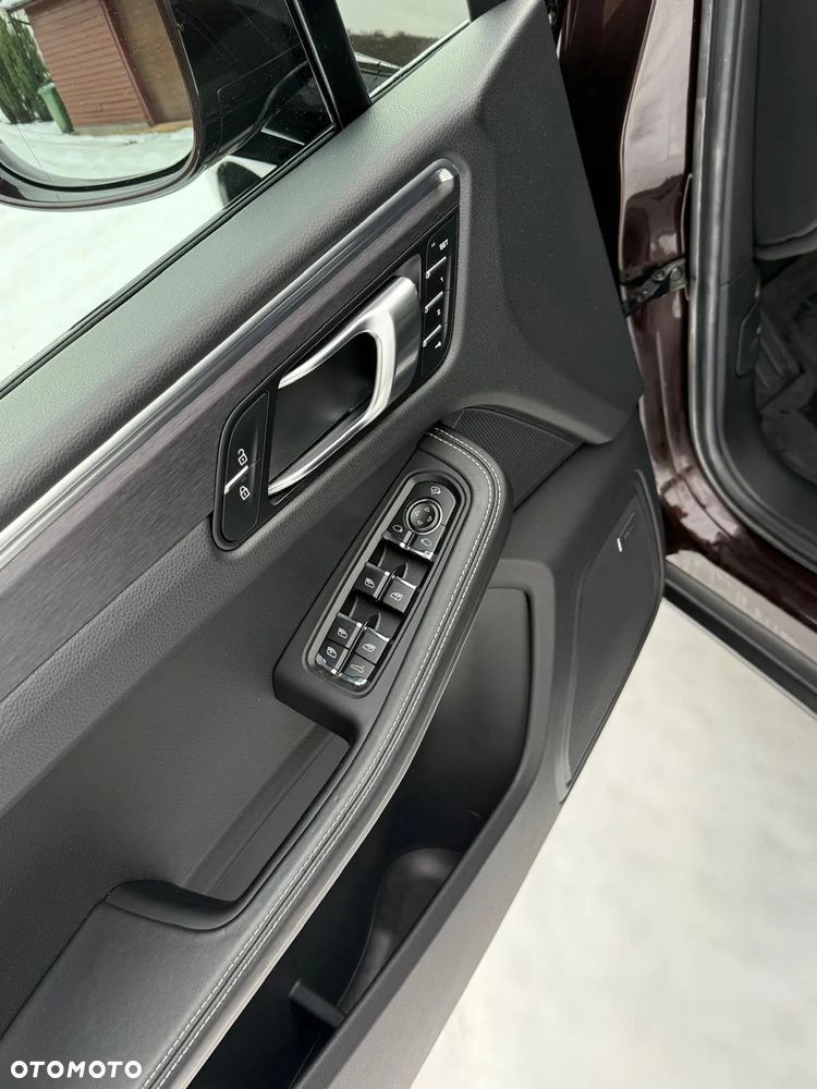 Porsche Macan Standard - 14