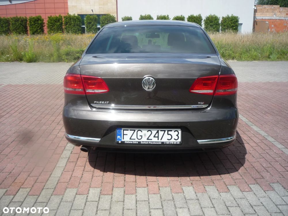 Volkswagen Passat 1.6 TDI Comfortline - 5