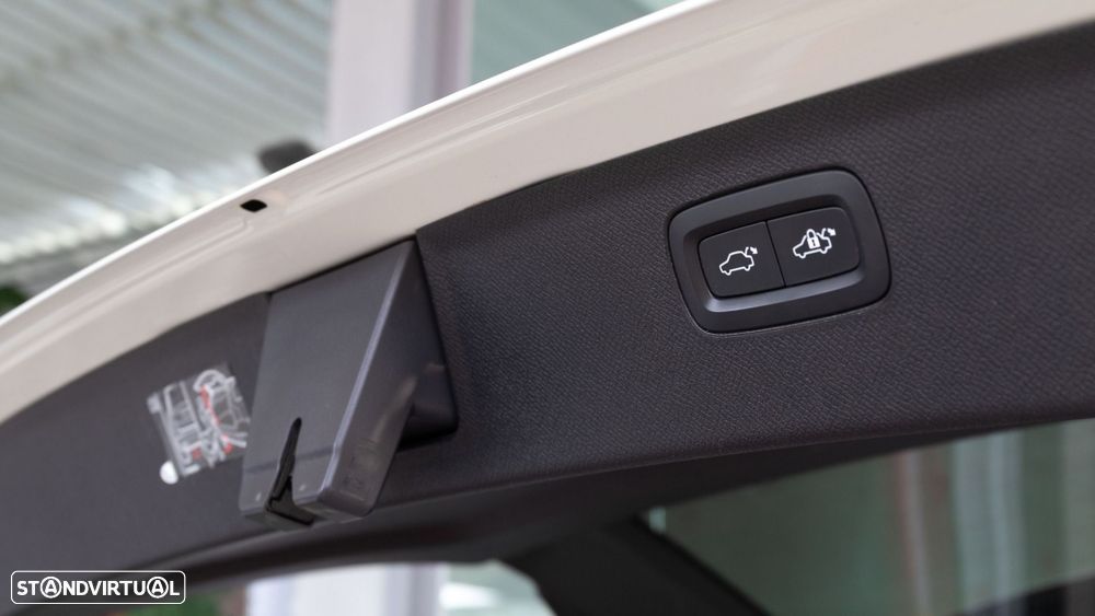 Volvo XC 90 2.0 T8 PHEV Inscription AWD - 12