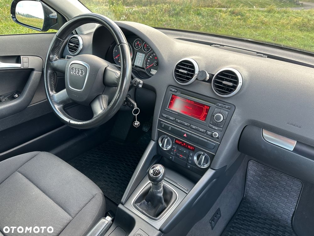 Audi A3 Sportback 1.6 TDI Attraction - 10