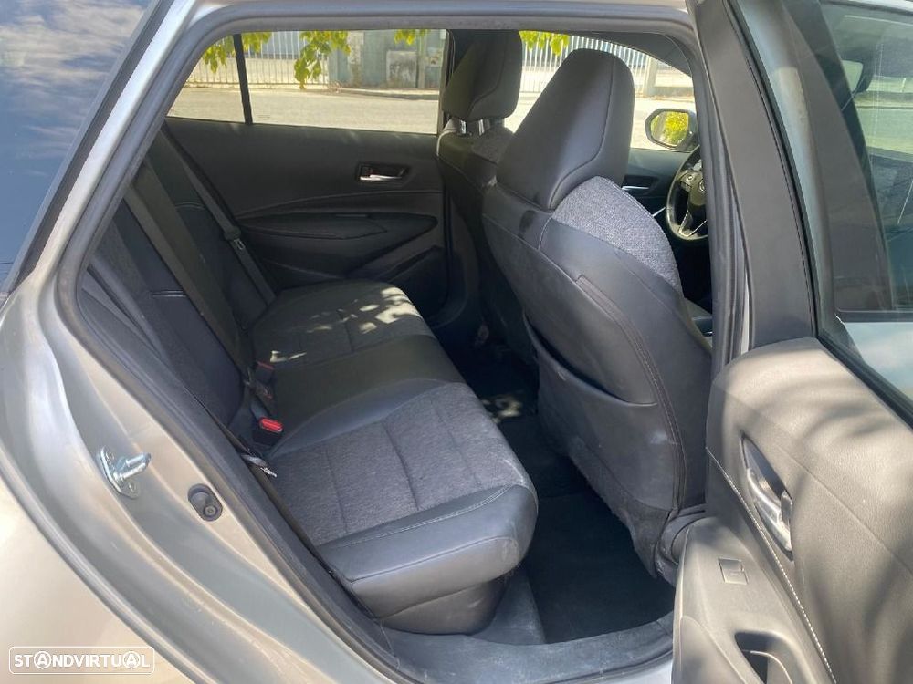 Toyota Corolla Touring Sports 1.8 Hybrid Comfort+P.Sport - 8