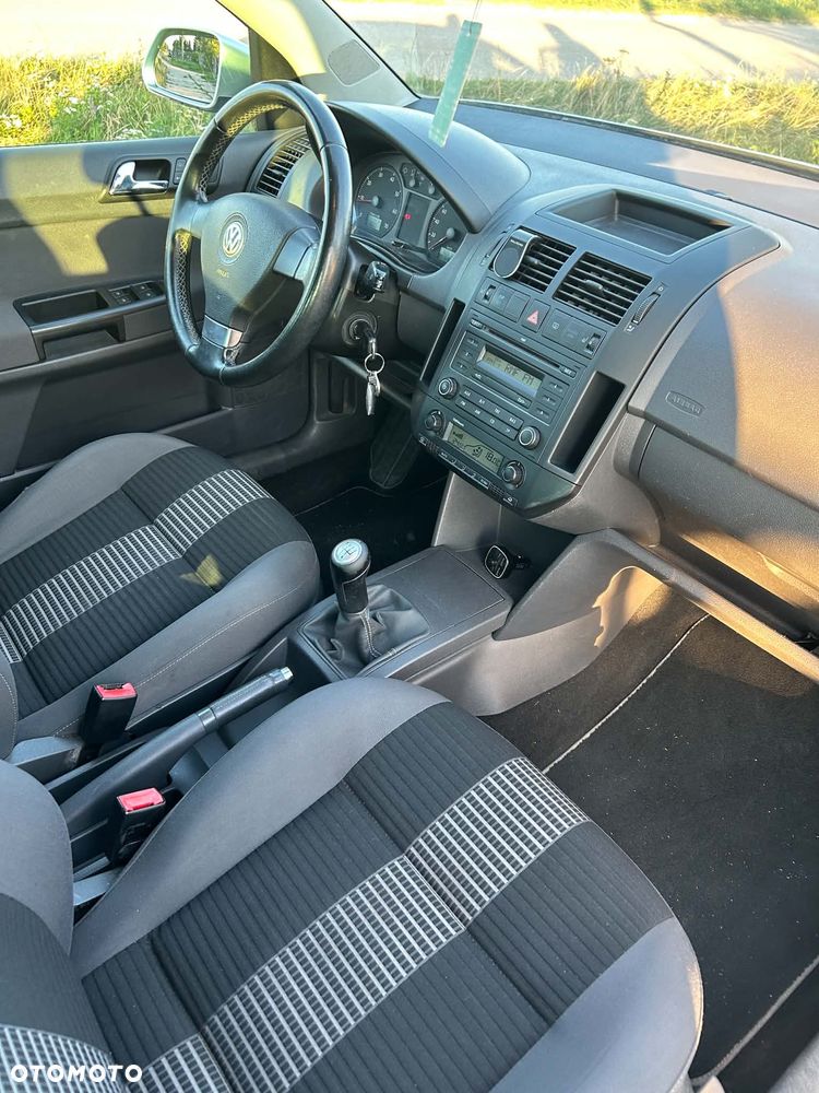 Volkswagen Polo 1.4 16V Comfortline - 7