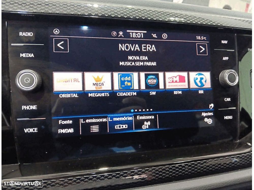 Volkswagen Taigo 1.0 TSI Urban DSG — fotografia 24