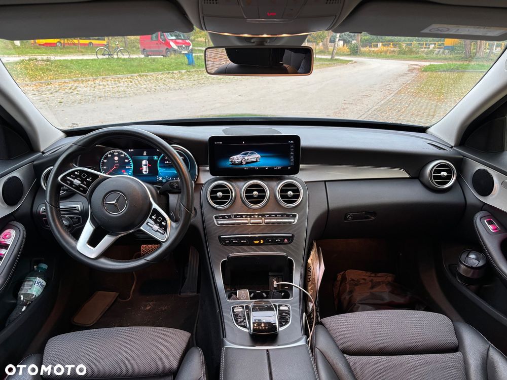Mercedes-Benz Klasa C 200 d 9G-TRONIC - 37