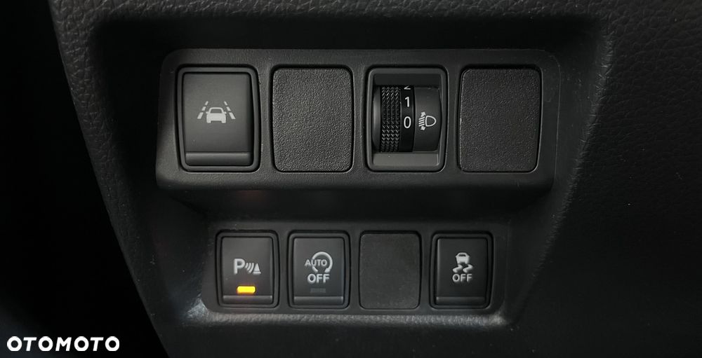 Nissan Qashqai 1.2 DIG-T N-Connecta EU6 - 19