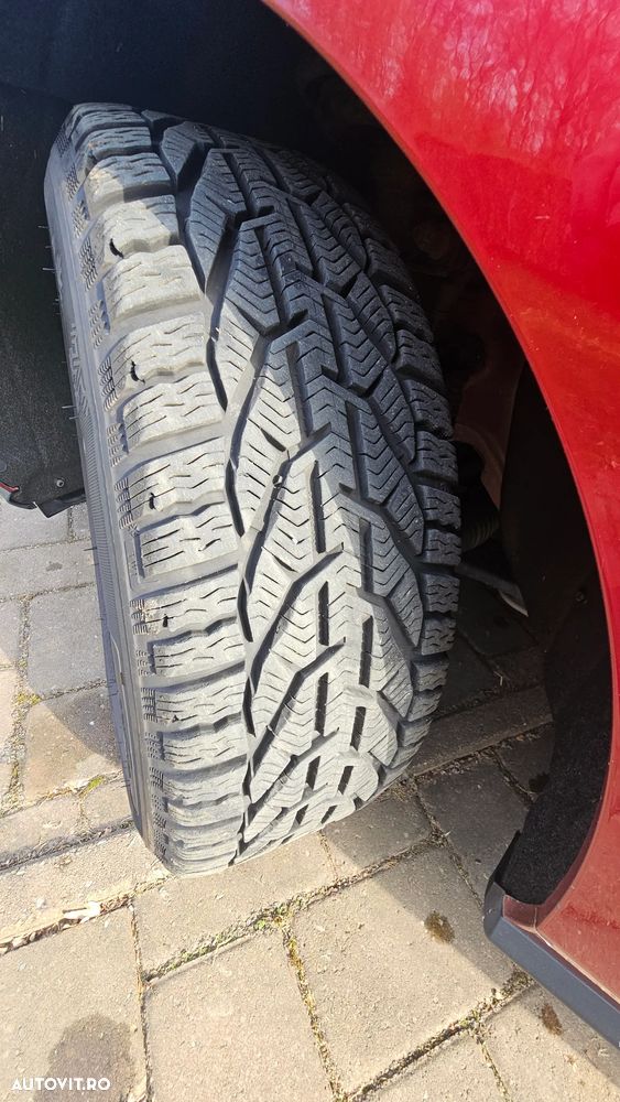 Ford Focus 1.0 EcoBoost Trend Edition - 26