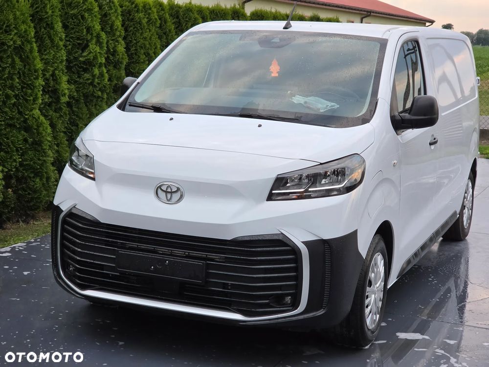 Toyota Proace - 1