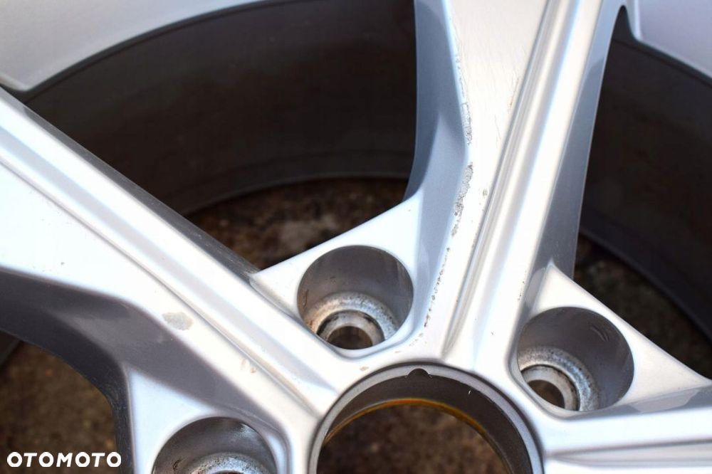 AUDI 17 A4 B9 8W0 Nowy Model Oryginał - 4