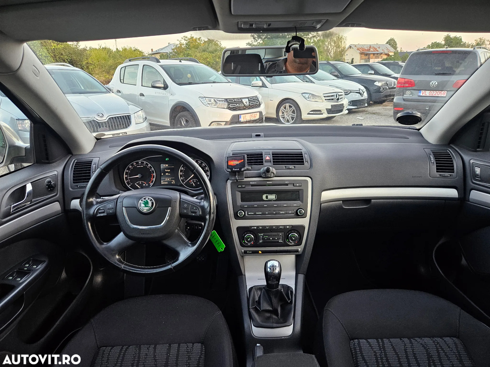 Skoda Octavia Combi 2.0 TDI Elegance - 8
