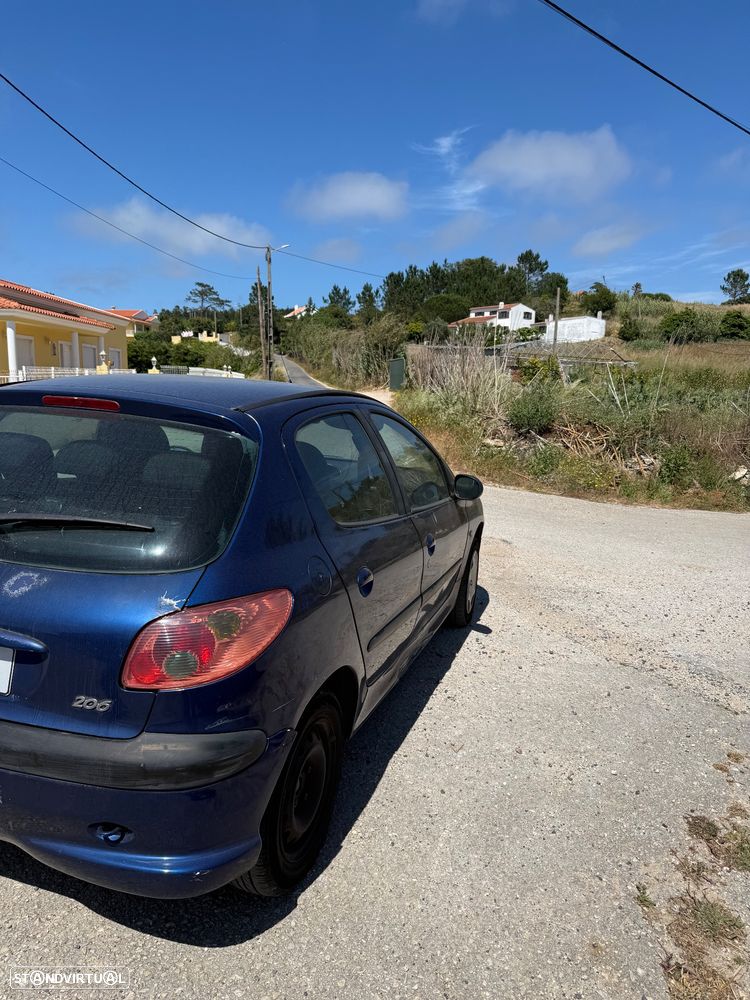 Peugeot 206 1.1 Color Line - 24