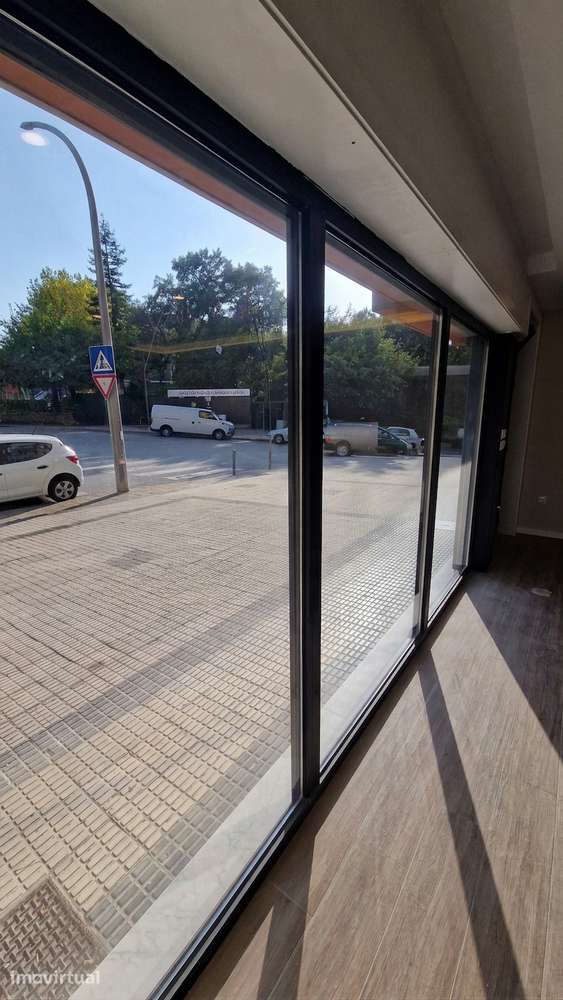 Apartamento T2 na Rua Doutor Francisco Machado Owen - Grande imagem: 4/22