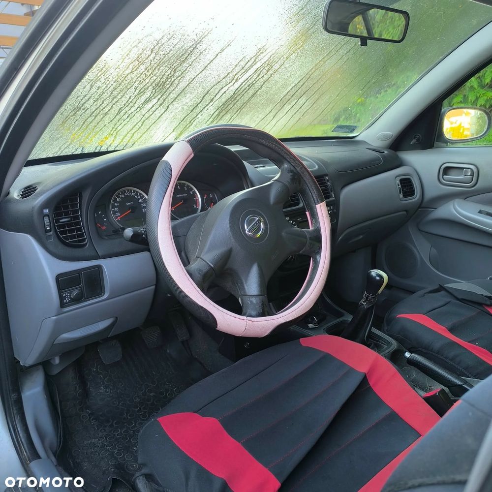 Nissan Almera - 5