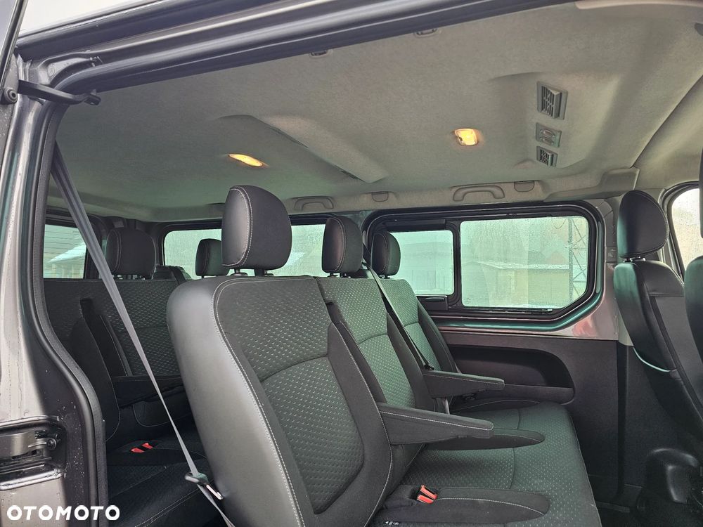 Opel Vivaro L2H1 2,9t Elegance Business - 27