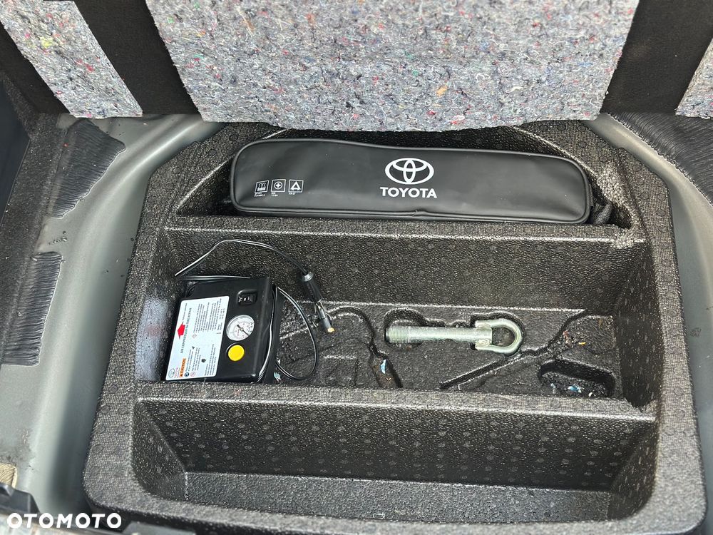 Toyota Auris - 14