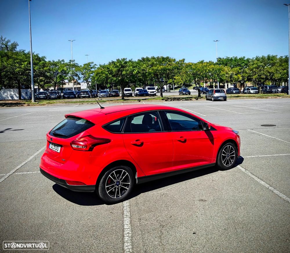 Ford Focus 1.0 SCTi Titanium Best - 3