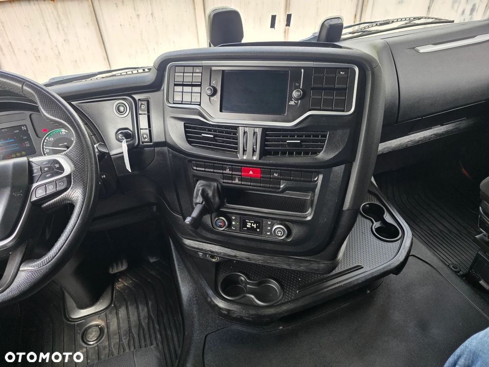 Iveco Stralis AS 460 Standard - 20