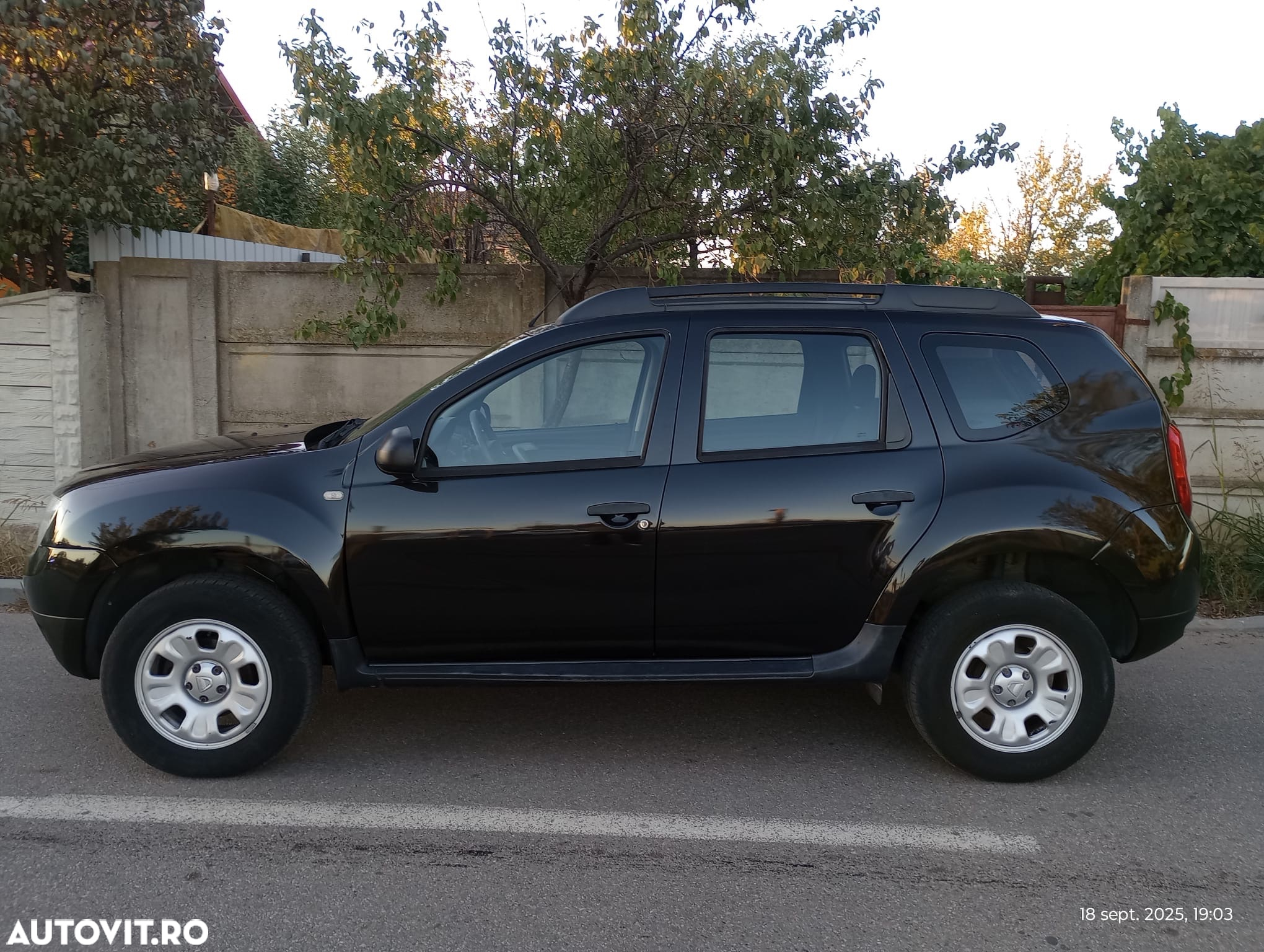 Dacia Duster 1.6 4x2 Laureate - 6