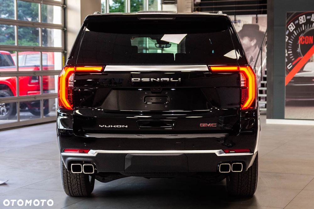 GMC Yukon - 13