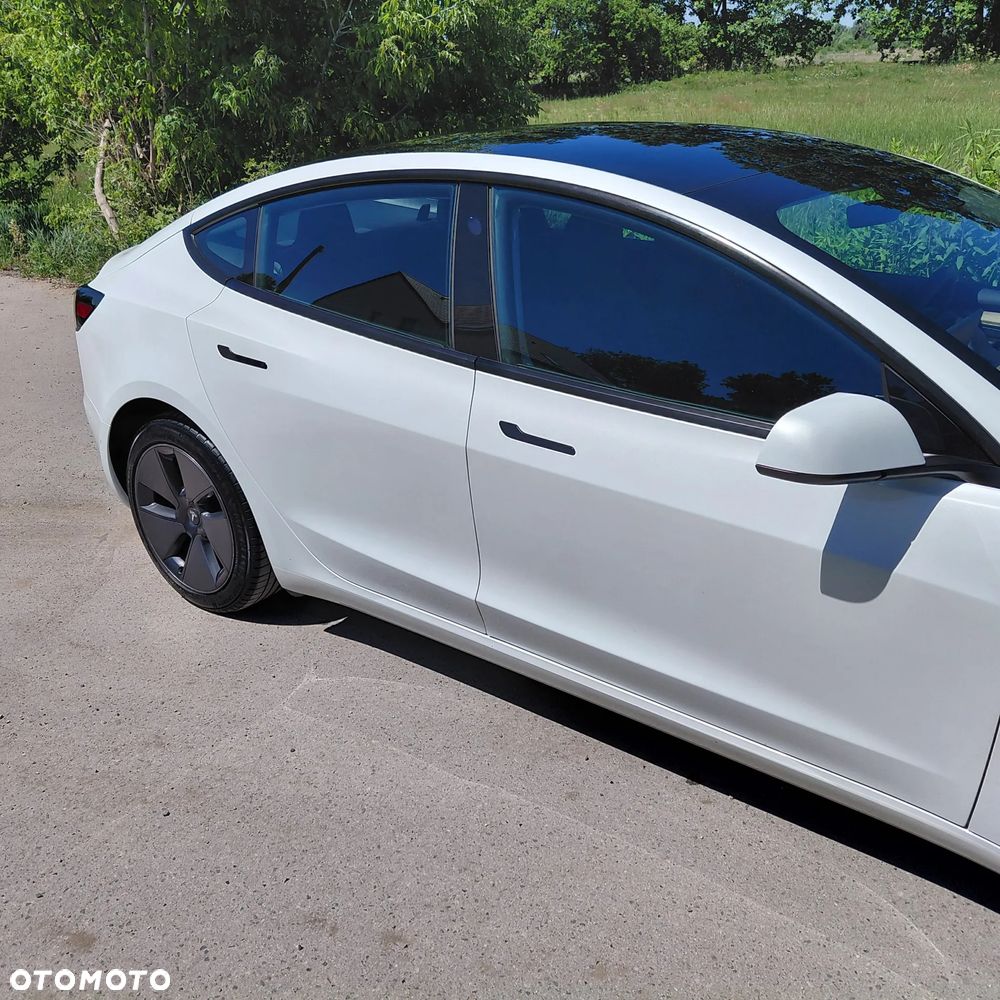Tesla Model 3 RWD - 8