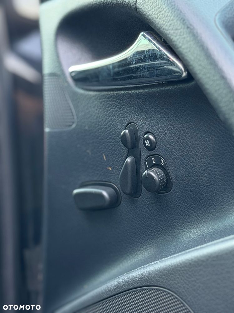 Mercedes-Benz Viano 3.0 CDI Ambiente - 32