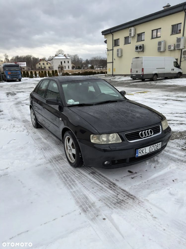 Audi A3 Sportback 1.8T Ambiente - 4