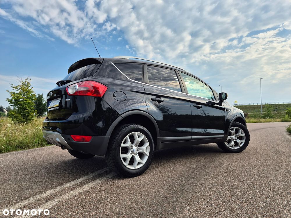 Ford Kuga 2.0 TDCi 2x4 Titanium - 15