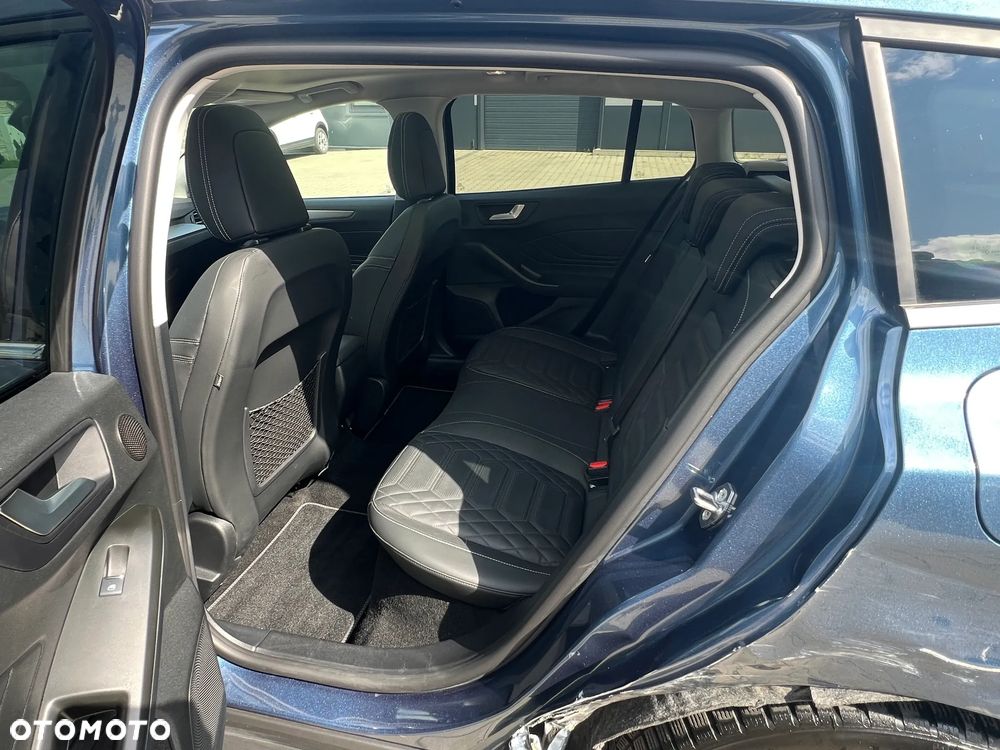Ford Focus 1.0 EcoBoost Titanium X - 12