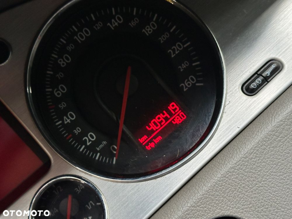 Volkswagen Passat 2.0 TDI Comfortline - 15