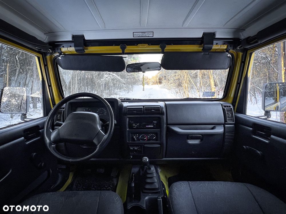 Jeep Wrangler - 34