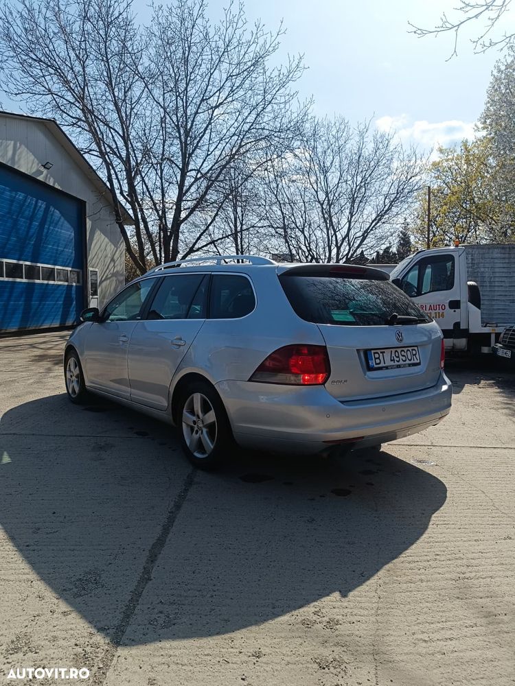 Volkswagen Golf 2.0 TDI DPF Highline - 4