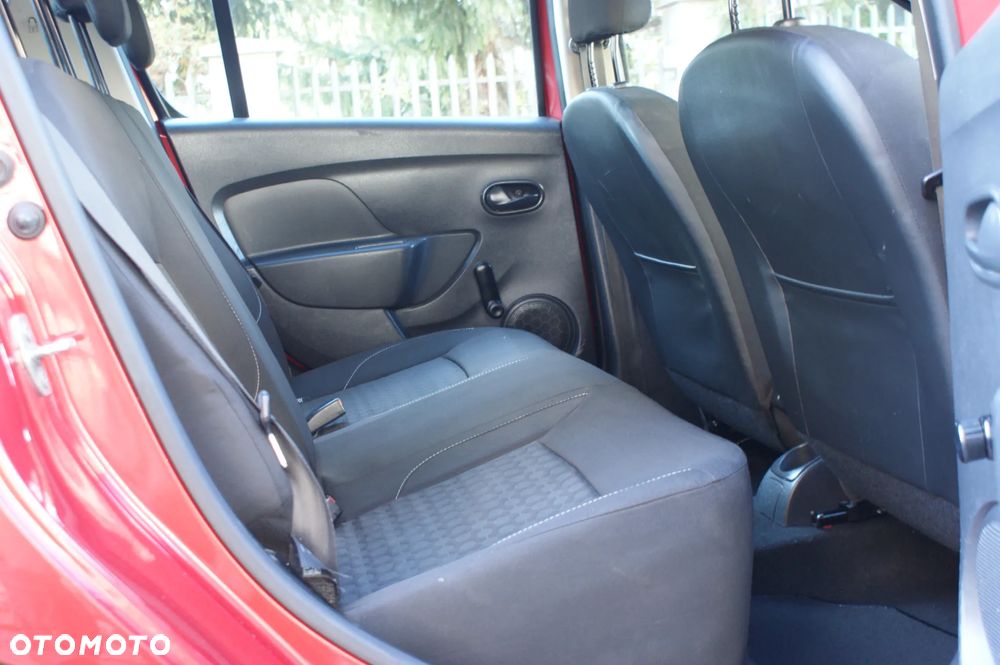 Dacia Sandero - 8