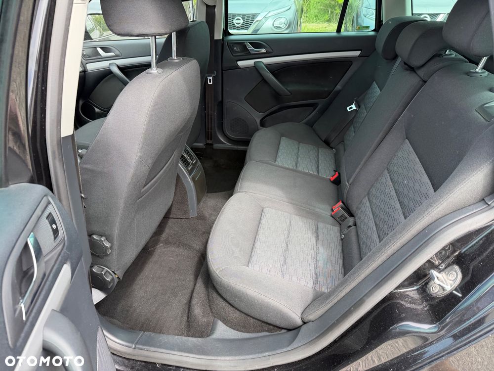 Skoda Octavia 1.6 Elegance - 24
