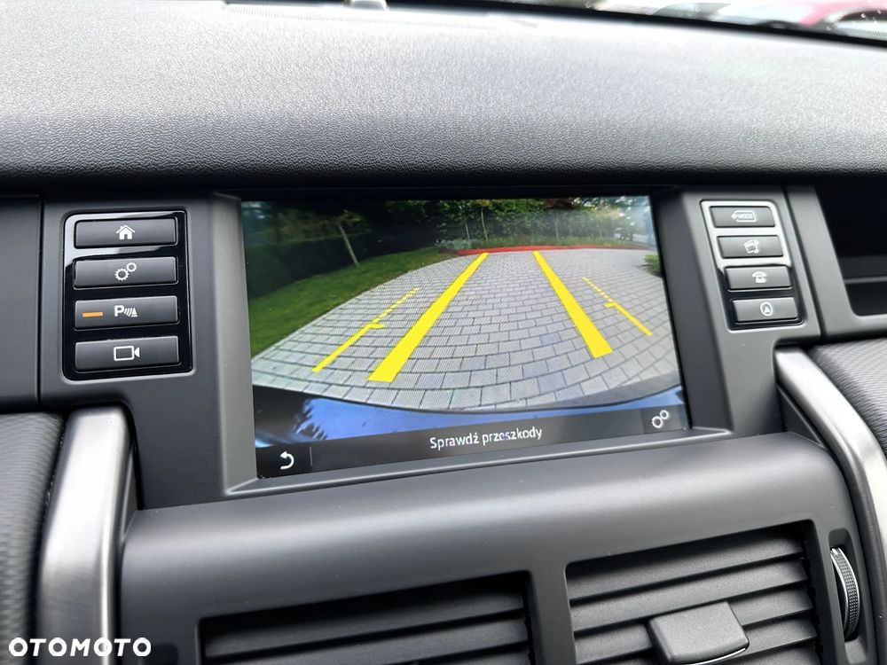Land Rover Discovery Sport D180 R-Dynamic HSE - 23