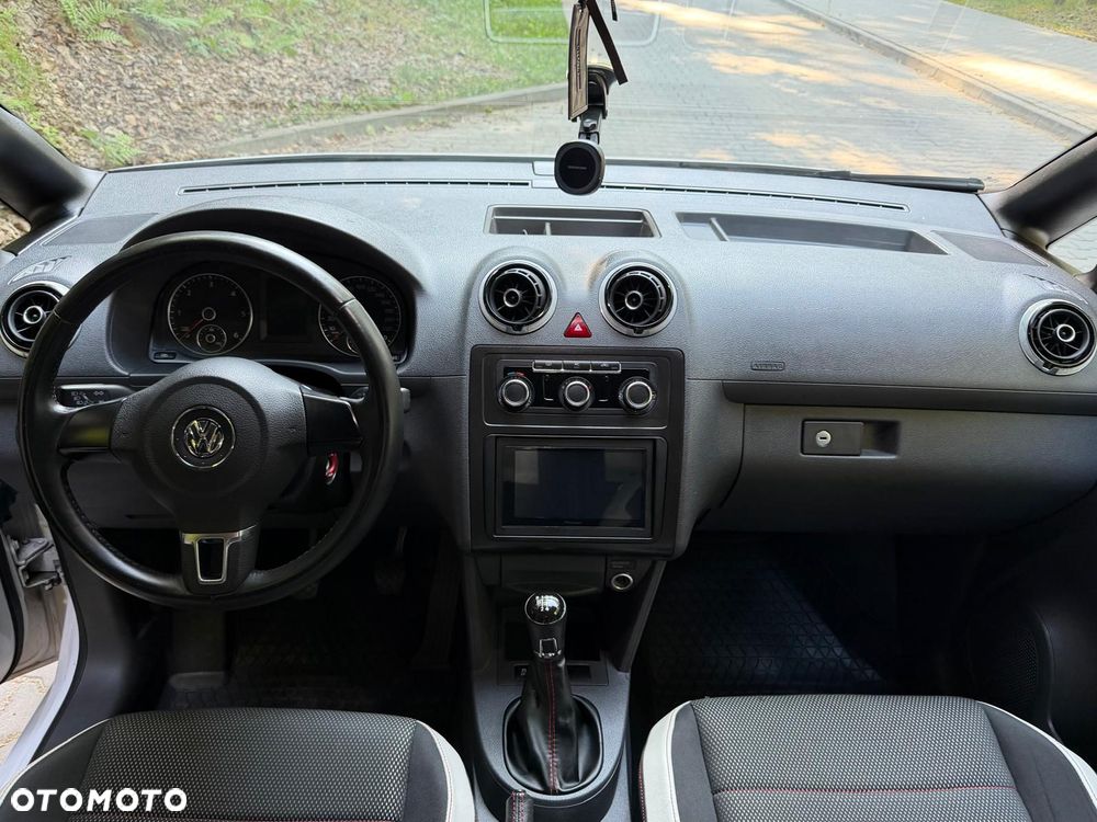 Volkswagen Caddy - 10