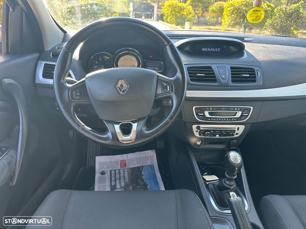 Renault Mégane 1.5 dCi Comfort SS - 19