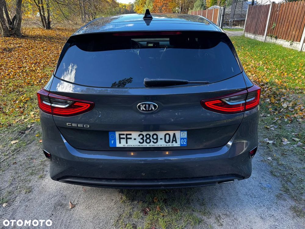 Kia Ceed 1.6 CRDi Platinum Edition - 6