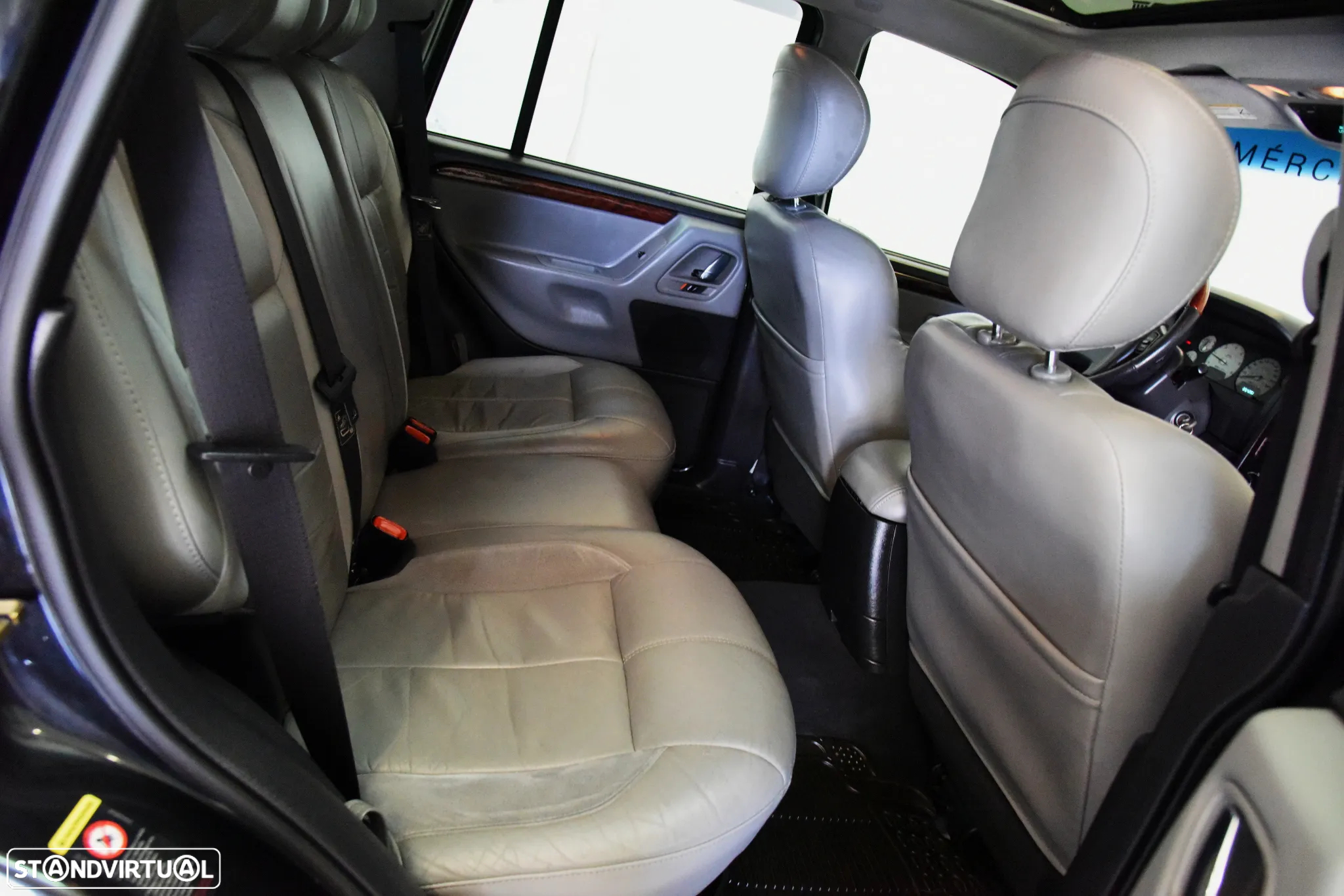 Jeep Grand Cherokee 2.7 CRD Overland - 23