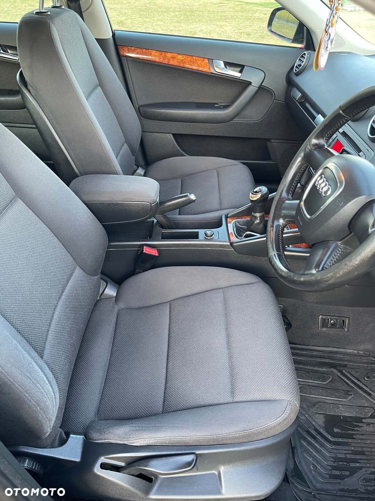 Audi A3 Sportback 1.9 TDI DPF Ambiente - 11