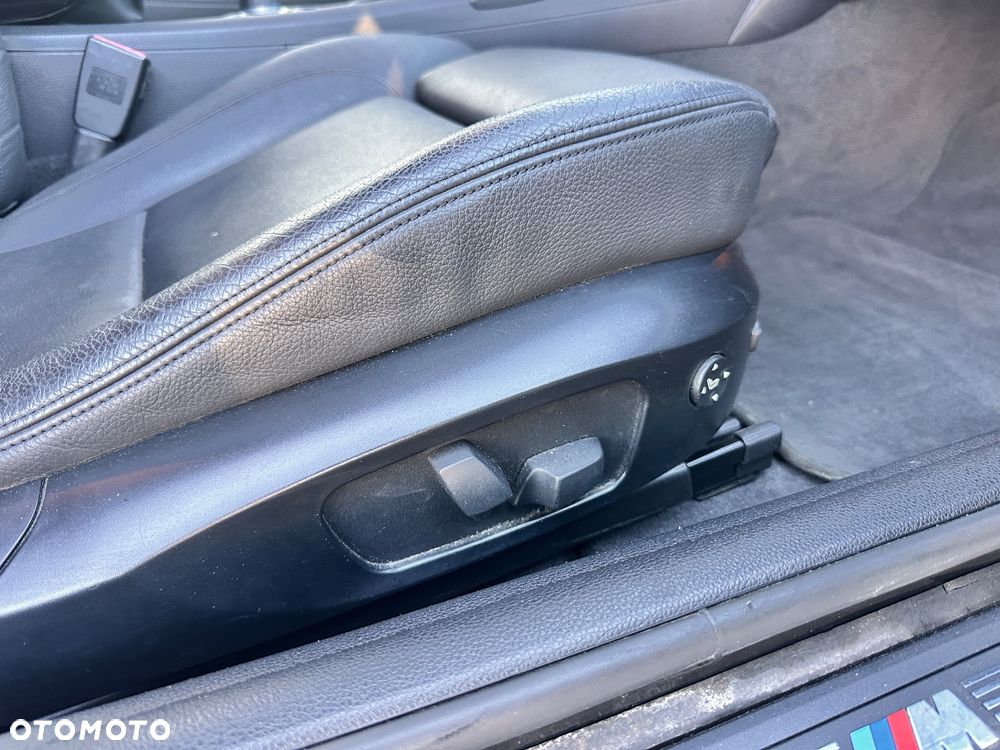 BMW Seria 1 123d DPF - 33