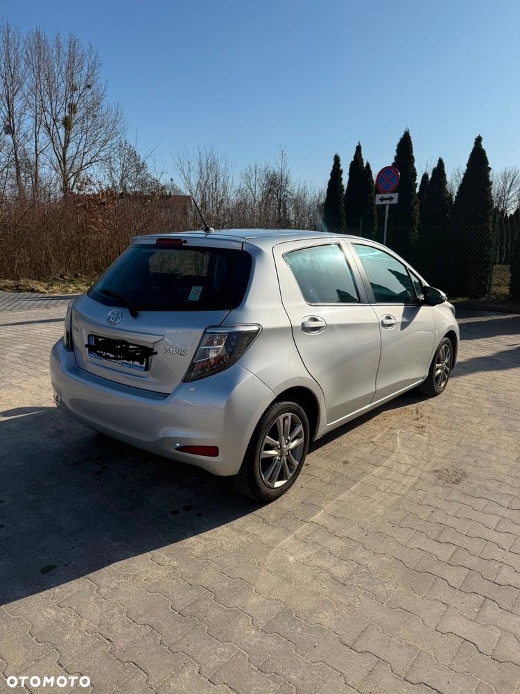 Toyota Yaris - 2