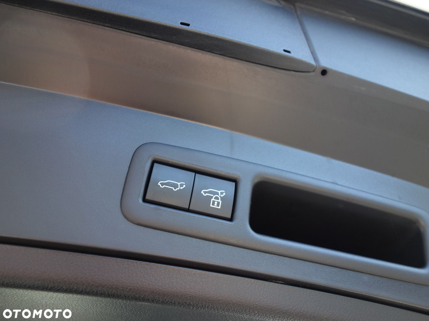 Lexus UX - 10
