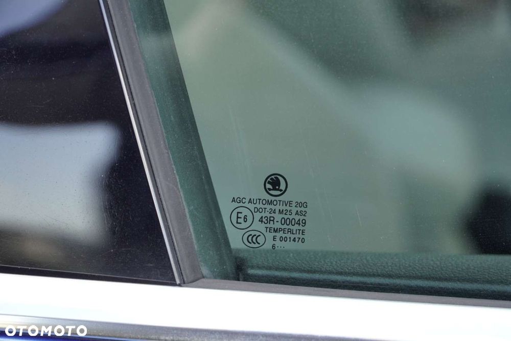 Skoda Octavia 2.0 TDI DSG Style - 24