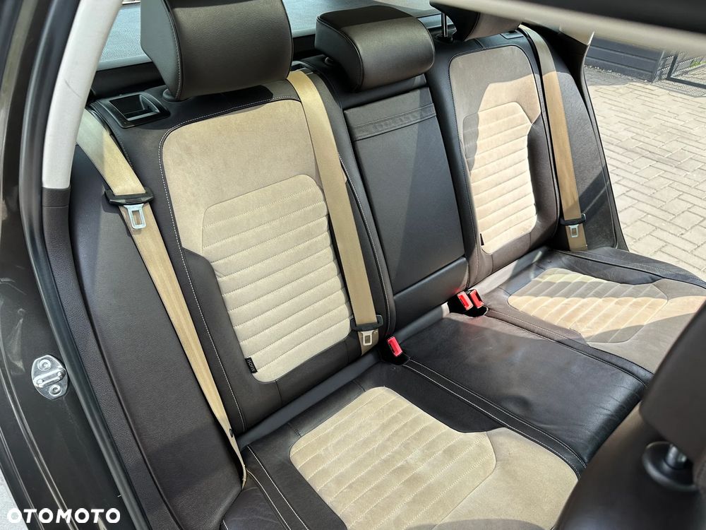 Volkswagen Passat Variant - 23
