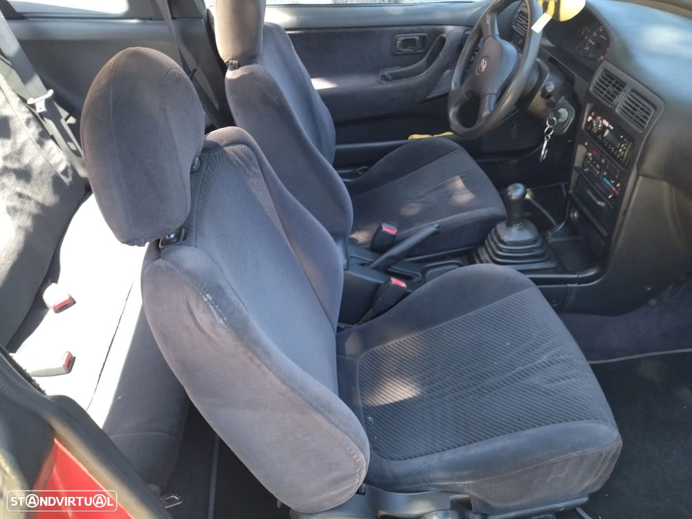 Nissan 100 NX 1.6 - 6