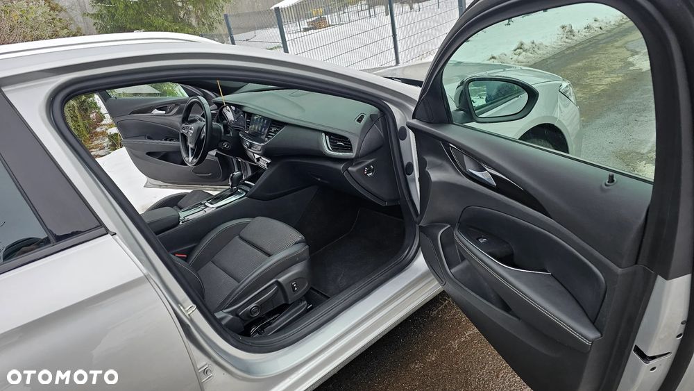 Opel Insignia 2.0 CDTI Business Elegance S&S - 11