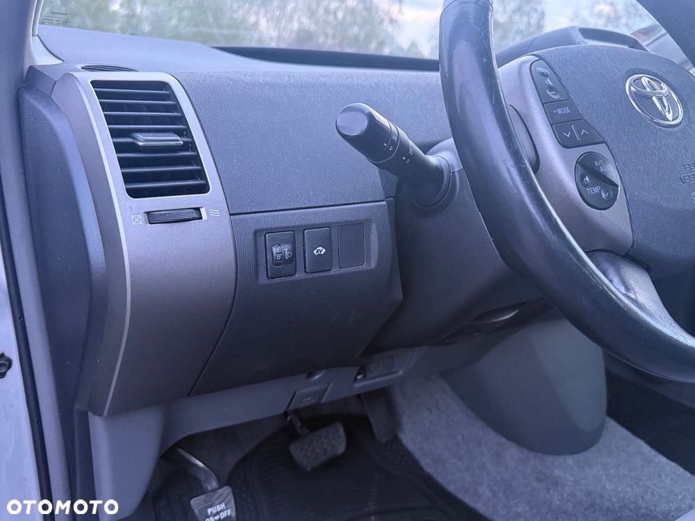 Toyota Prius 1.5 VVT-i Sol (nav) - 25
